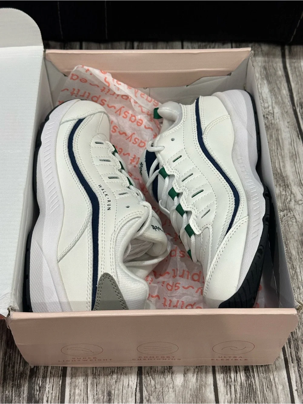 EASY SPIRIT Roadrun White Athletic Casual Comfort Shoes Size US 6.5 M